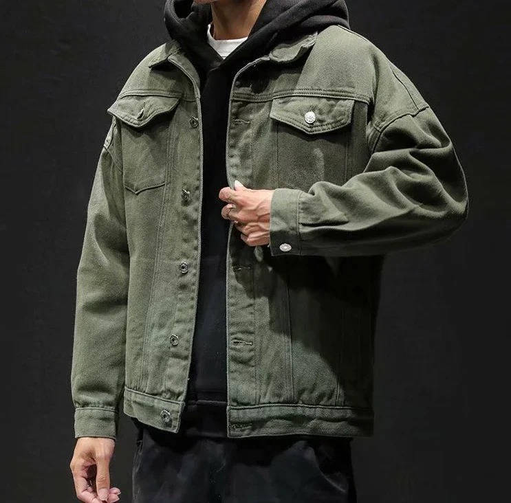 Men's button-front denim jacket with flap chest pockets and long sleeves