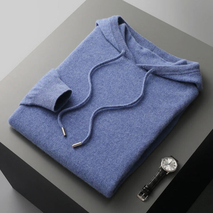 Men's plain pullover hoodie with drawstring hood and ribbed trims
