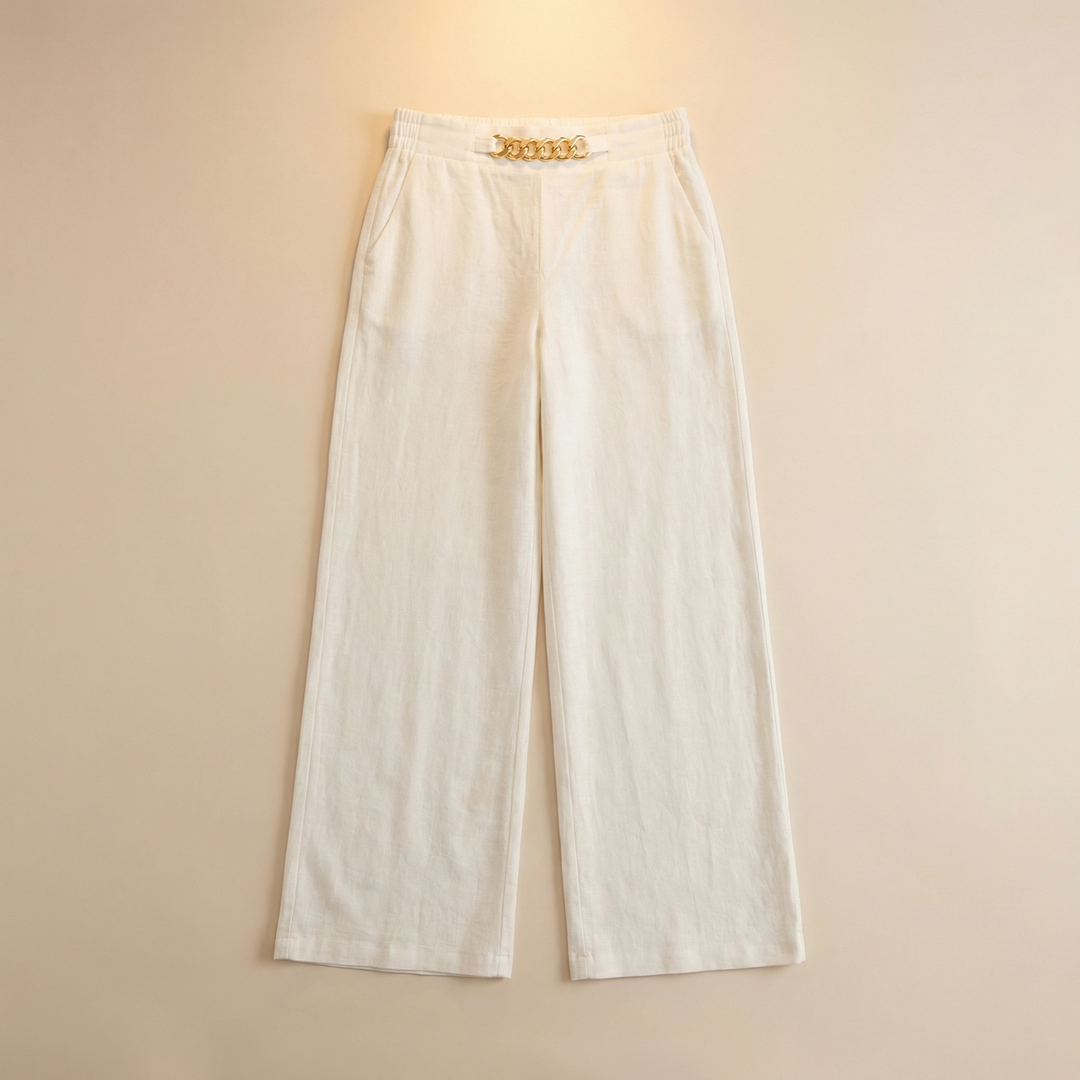 Women's wide leg trousers with elastic high waist, side pockets and gold chain accent