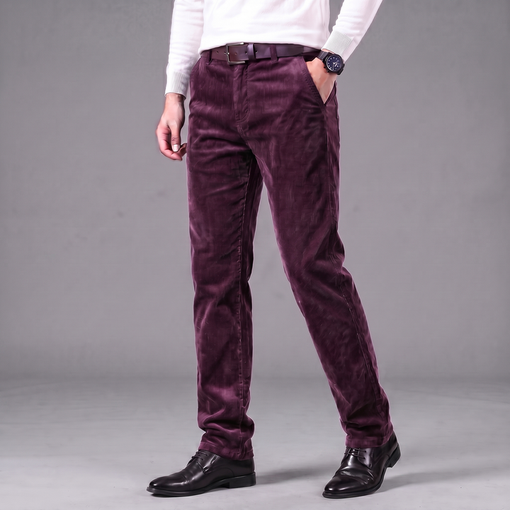 Men's straight-leg trousers with belt loops and angled side pockets