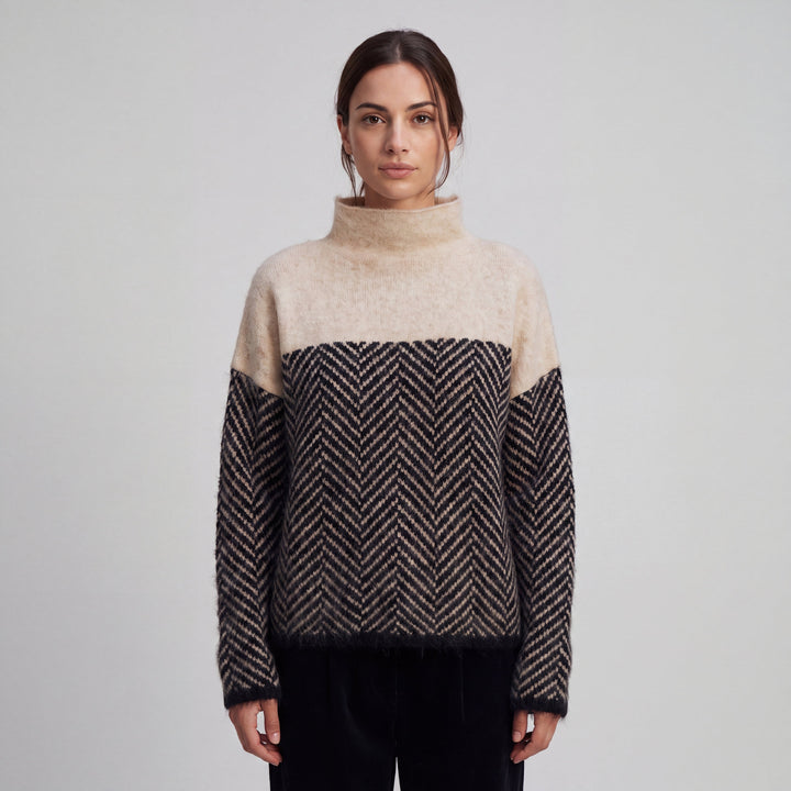 Women's long-sleeve turtleneck jumper with contrasting herringbone knit pattern