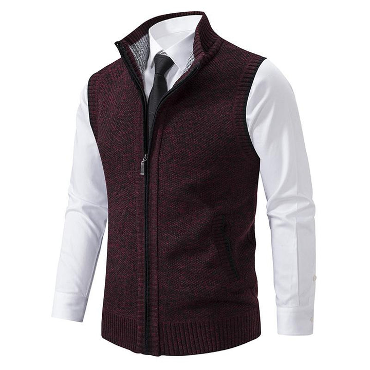 Men's textured sleeveless gilet with stand collar, front zip and zipped pockets