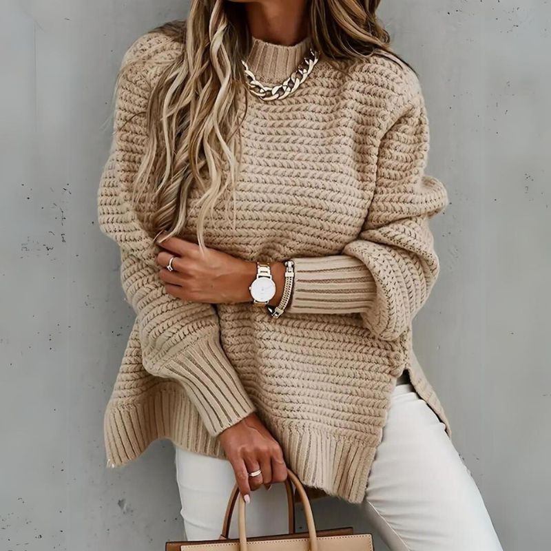 Women's textured mock neck jumper with long sleeves and ribbed trims
