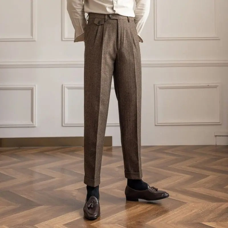 Men's pleated straight leg trousers with turn-up ankle hems