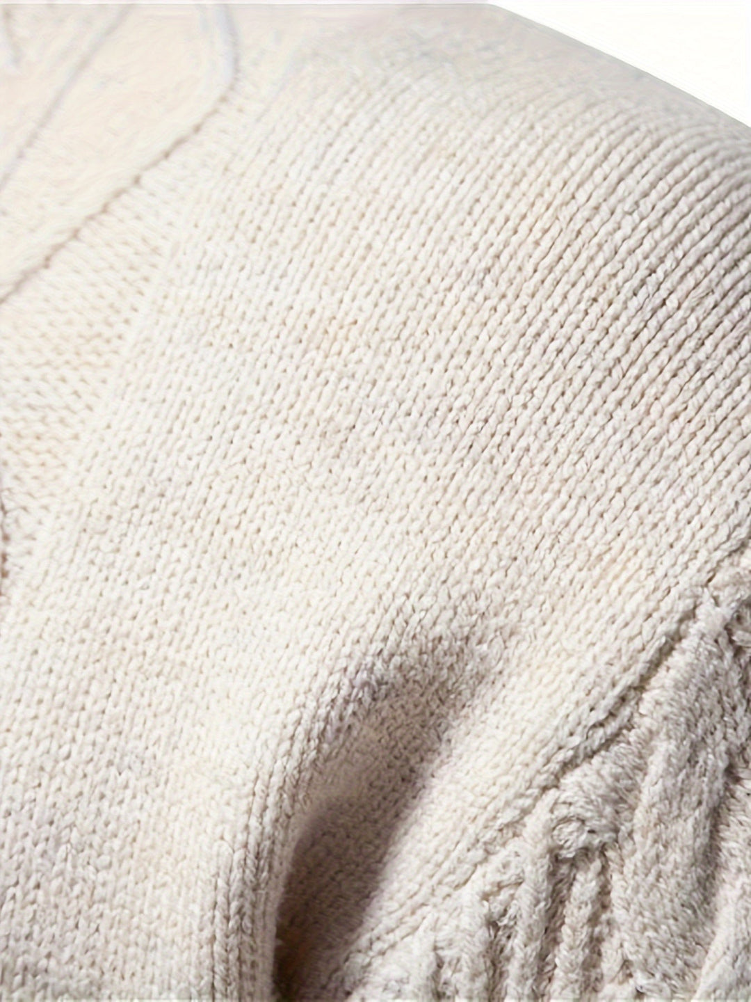Men's colour block cable knit crew neck sweater with long sleeves and ribbed trims