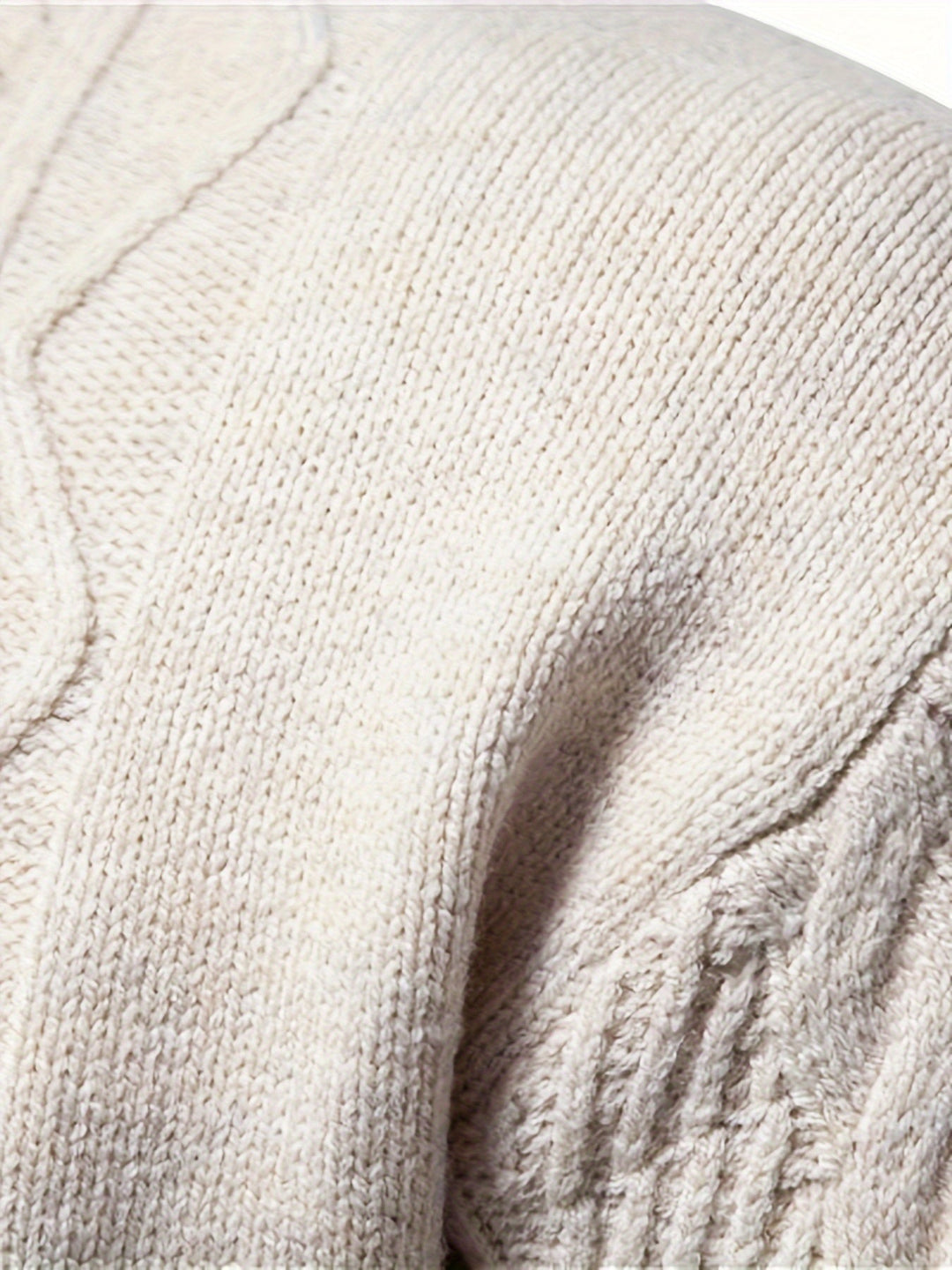 Men's colour block cable knit crew neck sweater with long sleeves and ribbed trims
