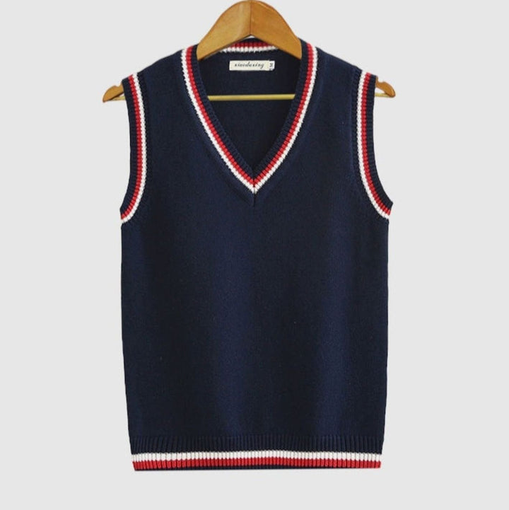 Women's sleeveless cable-knit jumper with striped V-neck and hem trims