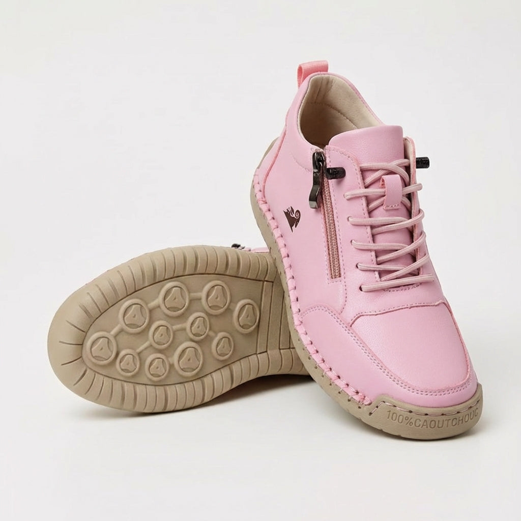Women's lace-up trainers with side zip and flat textured sole