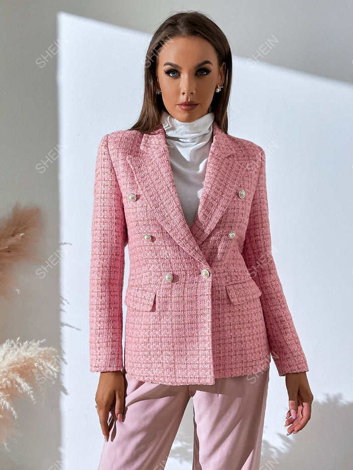 Women's checked tweed blazer with notched lapels and flap pockets
