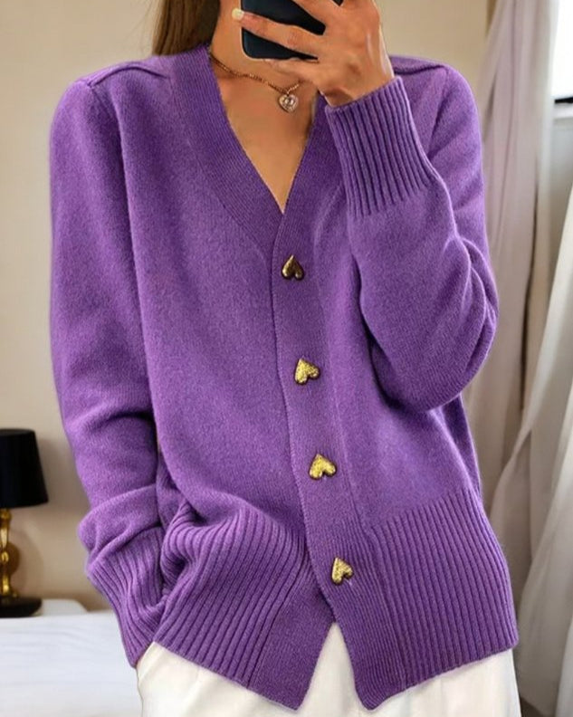 Women's V-neck cardigan with heart-shaped buttons and ribbed trims