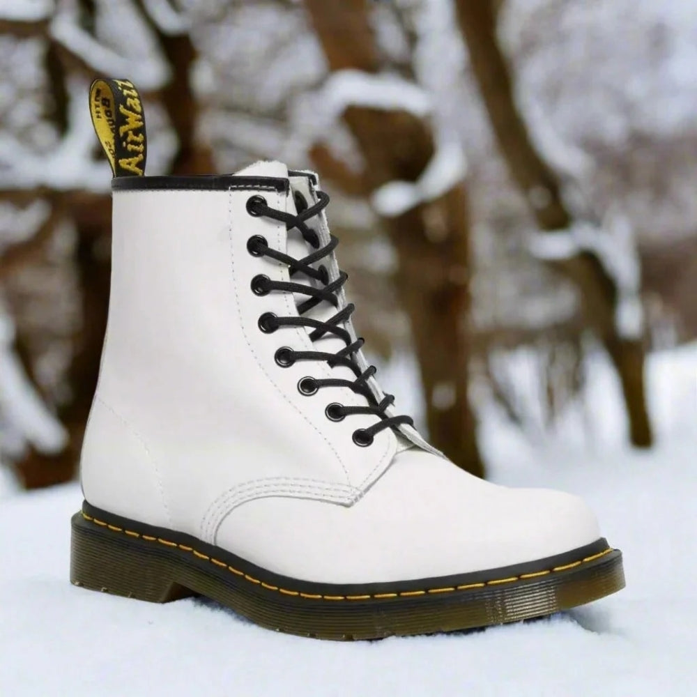 Women's lace-up ankle boot with round toe and lug sole