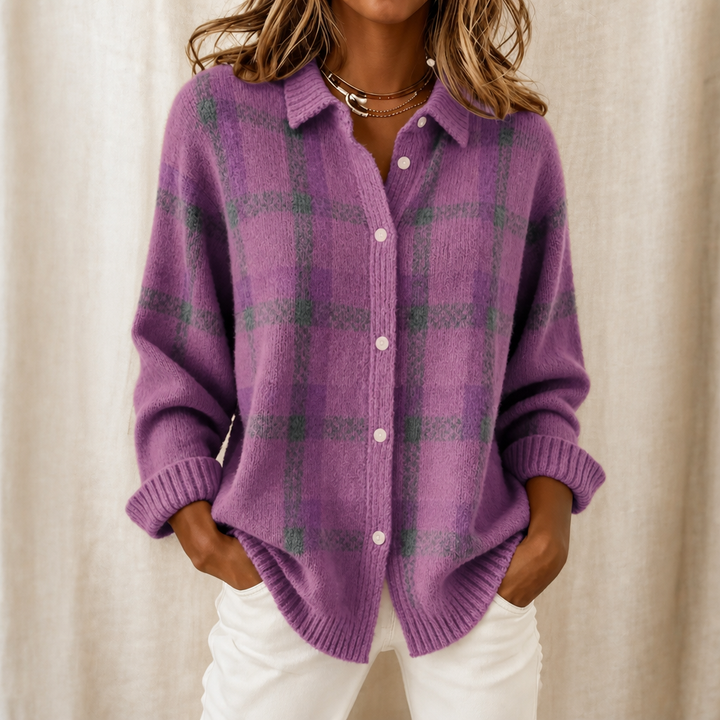 Women's plaid cropped cardigan with shirt collar, long sleeves and button front