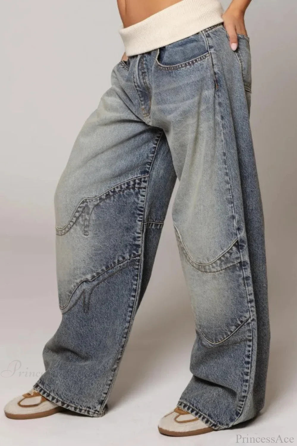 Women's washed blue wide leg jeans