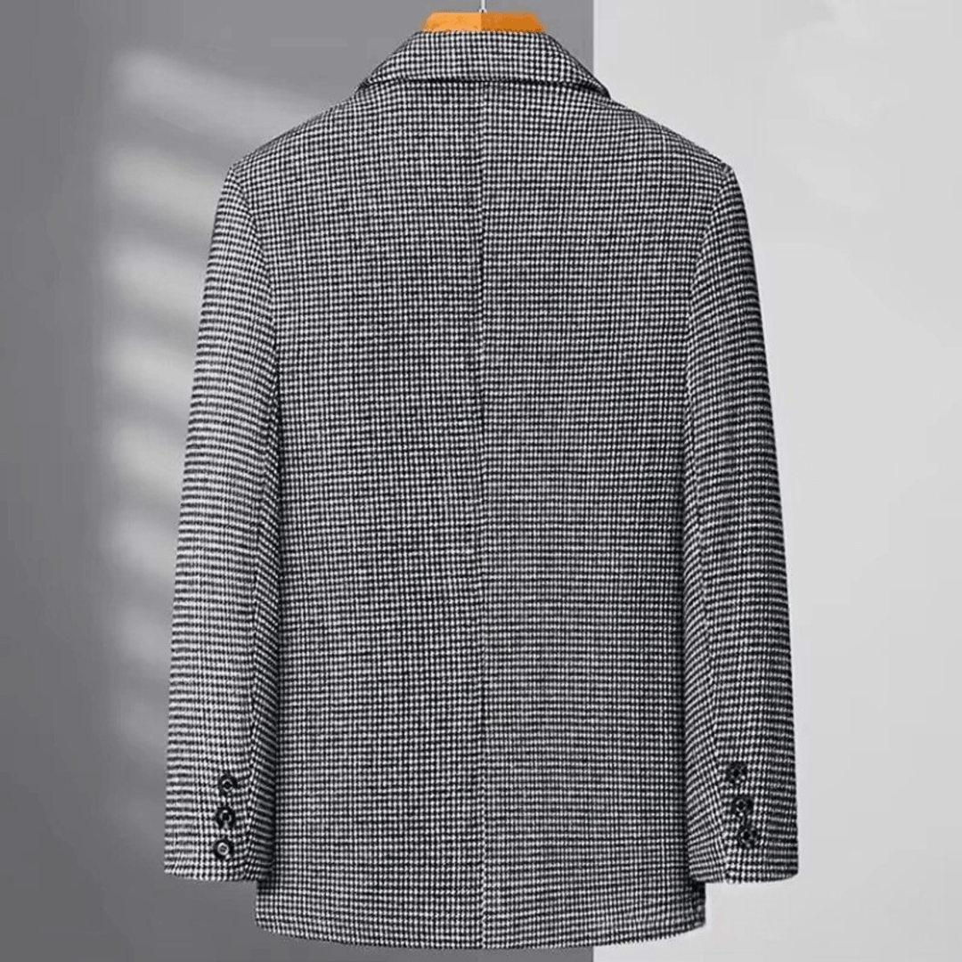 Men's tailored houndstooth blazer with notched lapels and flap pockets
